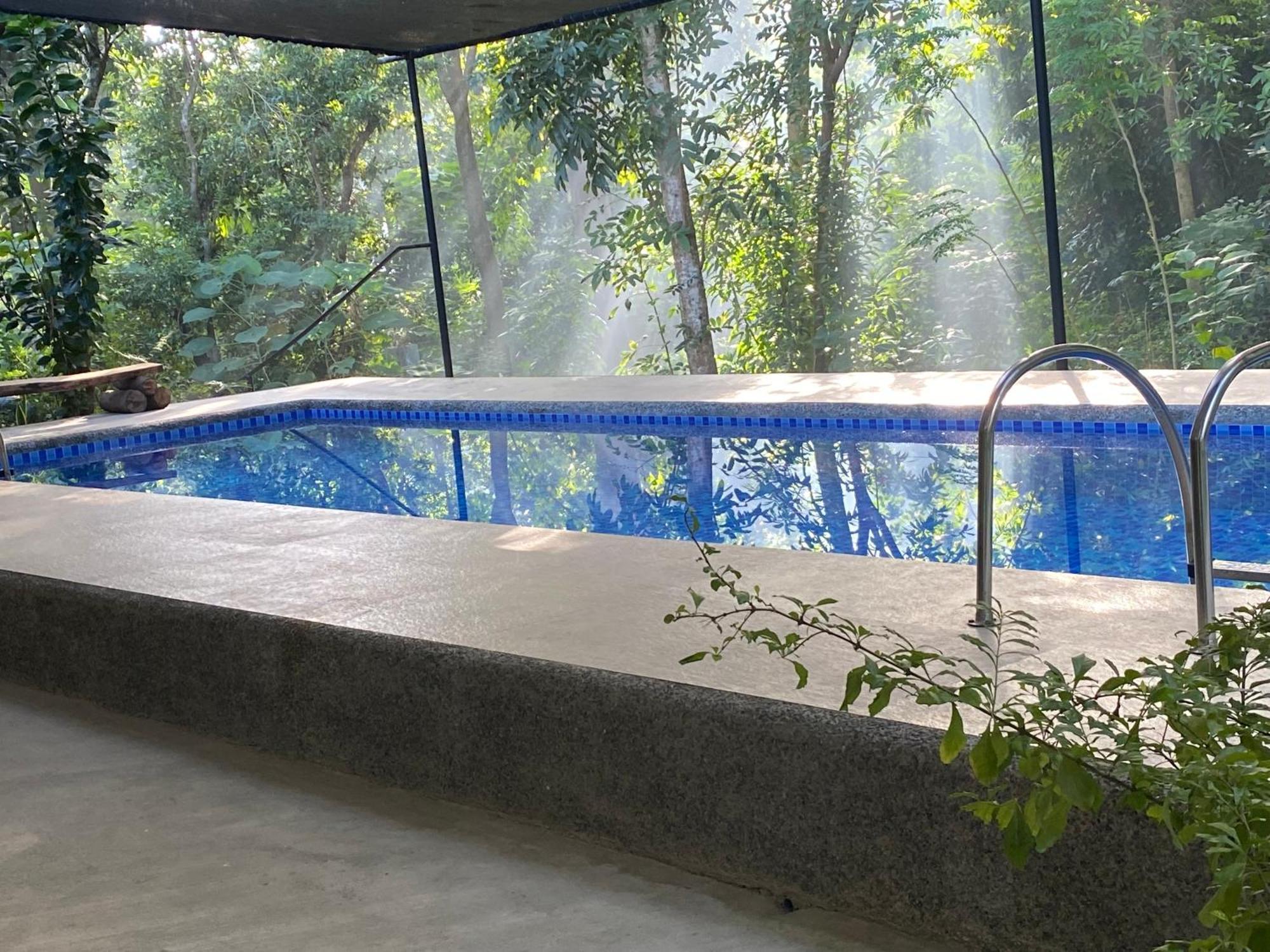 Balai Benedicere Bed & Breakfast Bacnotan Exterior photo