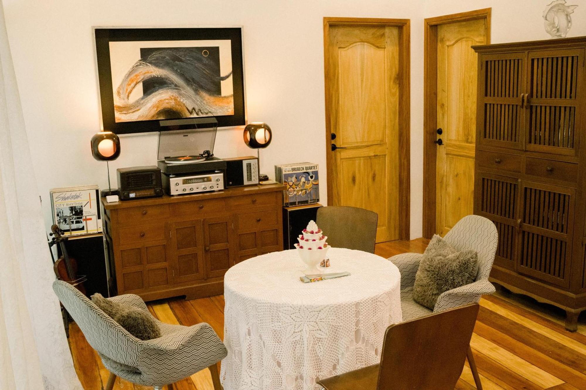 Balai Benedicere Bed & Breakfast Bacnotan Exterior photo